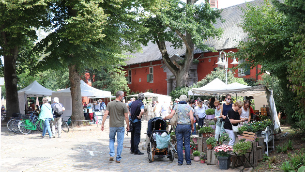 18. Töpfermarkt auf Schloss Rheydt