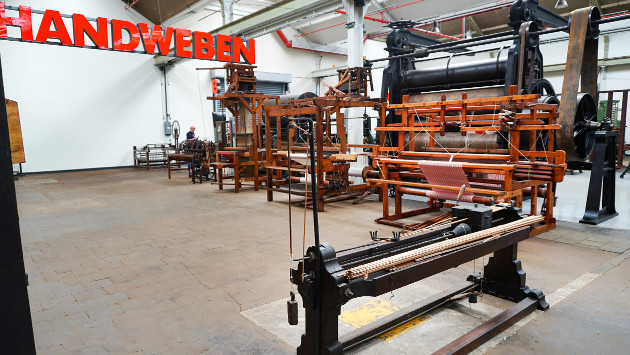 Historische Webmaschinen im TextilTechnikum
