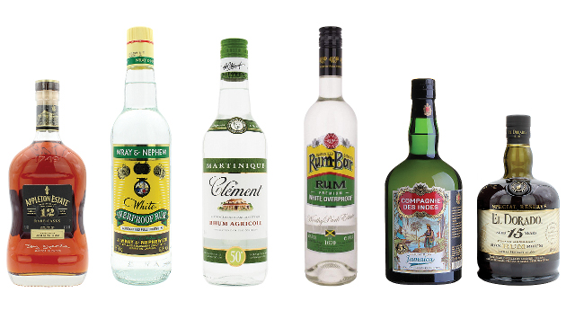 Sechs Flaschen verschiedener Sorten von Rum