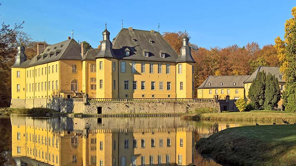 Schloss Dyck im Herbst