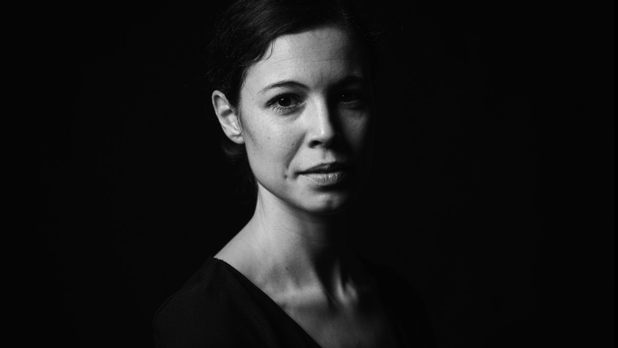 Schwarz-weiß Portrait von Victoria Hay