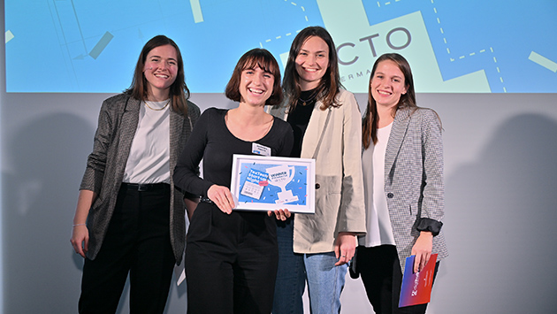 Alexandra Plewnia und Sarah Neumann vom Mönchengladbacher Startup Octo (2. und 3. v.l.),werden eine Keynote halten.