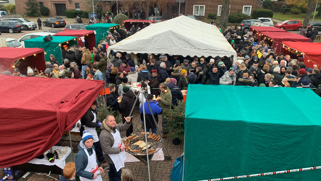 Der Weihnachtsmarkt Schelsen 2022 aus der Vogelperspektive